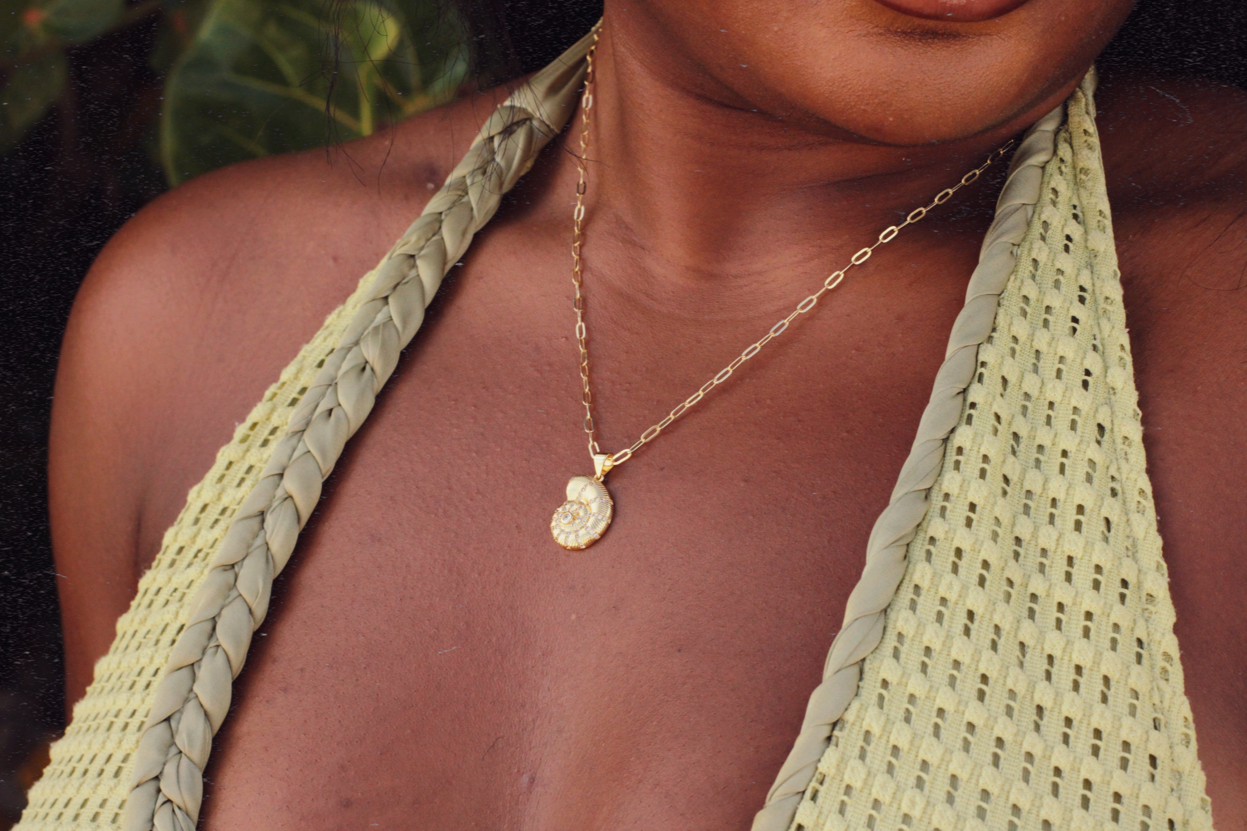 Isla Shell Necklace – Essence of Pearls