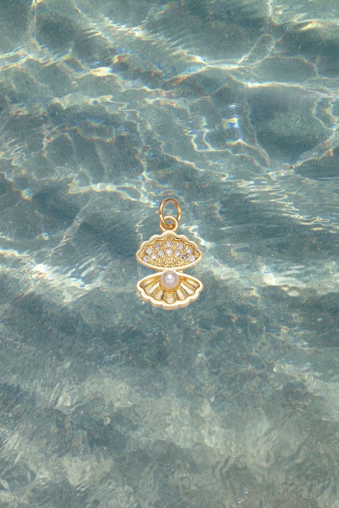 Clam Shell & Pearl Charm